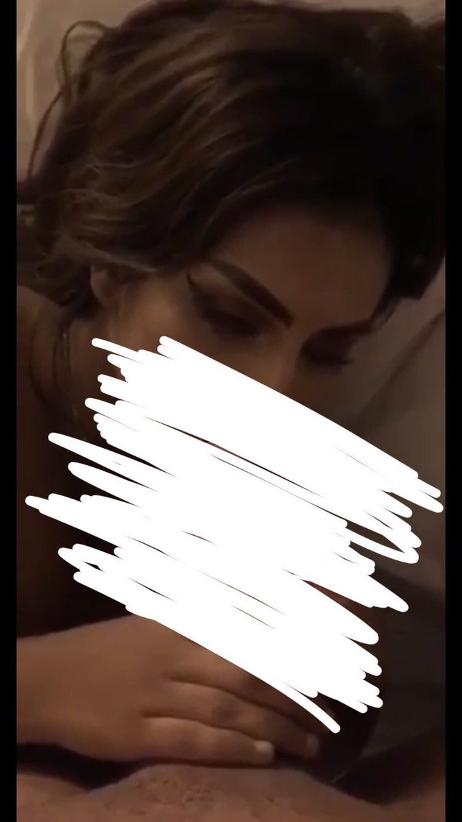 ccrt124's tweet photo. 🔴فضحية حصريا بالفيديو 🔴 
بالفيديو تسريب مقطع لعويس مع عشيقته 
فوز الفيديو والتفاصيل 
من هنا: https://t.co/kJKUiQaGnx  
#عويسُِ
 #فضُيحه_فوُز_الفُهدُ https://t.co/YSSghR873O