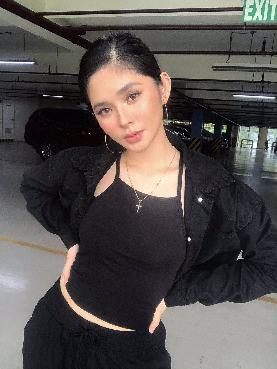 iamAndalioLoisa's tweet photo. Let’s kill this love 🖤 https://t.co/k4d1x0Xmgw