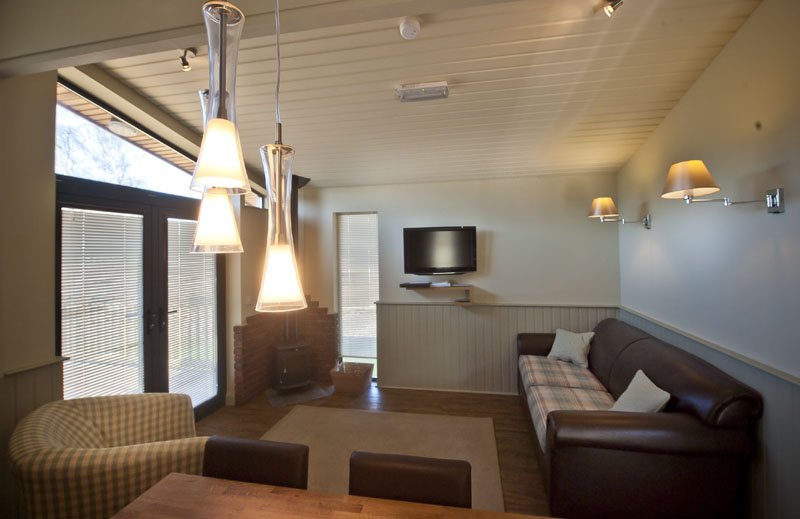 Take advantage of our NEW Midweek Special Break at The Hideaway! £199 Limited Availability!Offers applies from 29th April to 5th July 2019 inclusive, subject to availability. £199 applies to the Traditional 2 bed Pet Friendly (no hot tub range). bit.ly/2Ux3ejv