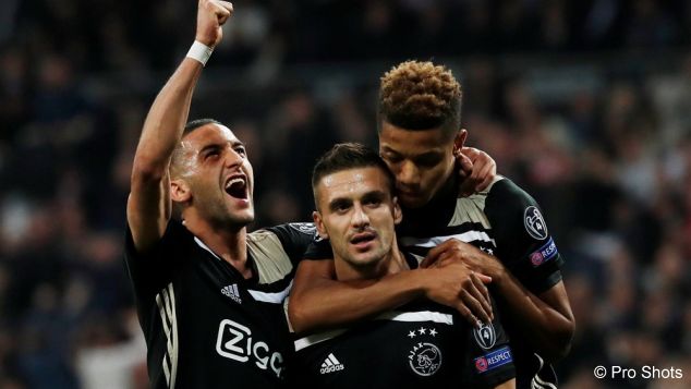 Ajaxshowtimecom's tweet photo. LIVE 21.00 uur | Juventus - Ajax (0-0): https://t.co/NX4S7qJc8d https://t.co/IlpnEtSRZR