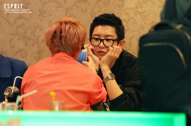 chankyung__'s tweet photo. Isn’t this the cutest thing?!?! 😆 #CHANYEOL #EXO @weareoneEXO https://t.co/2PkG0HwcLs