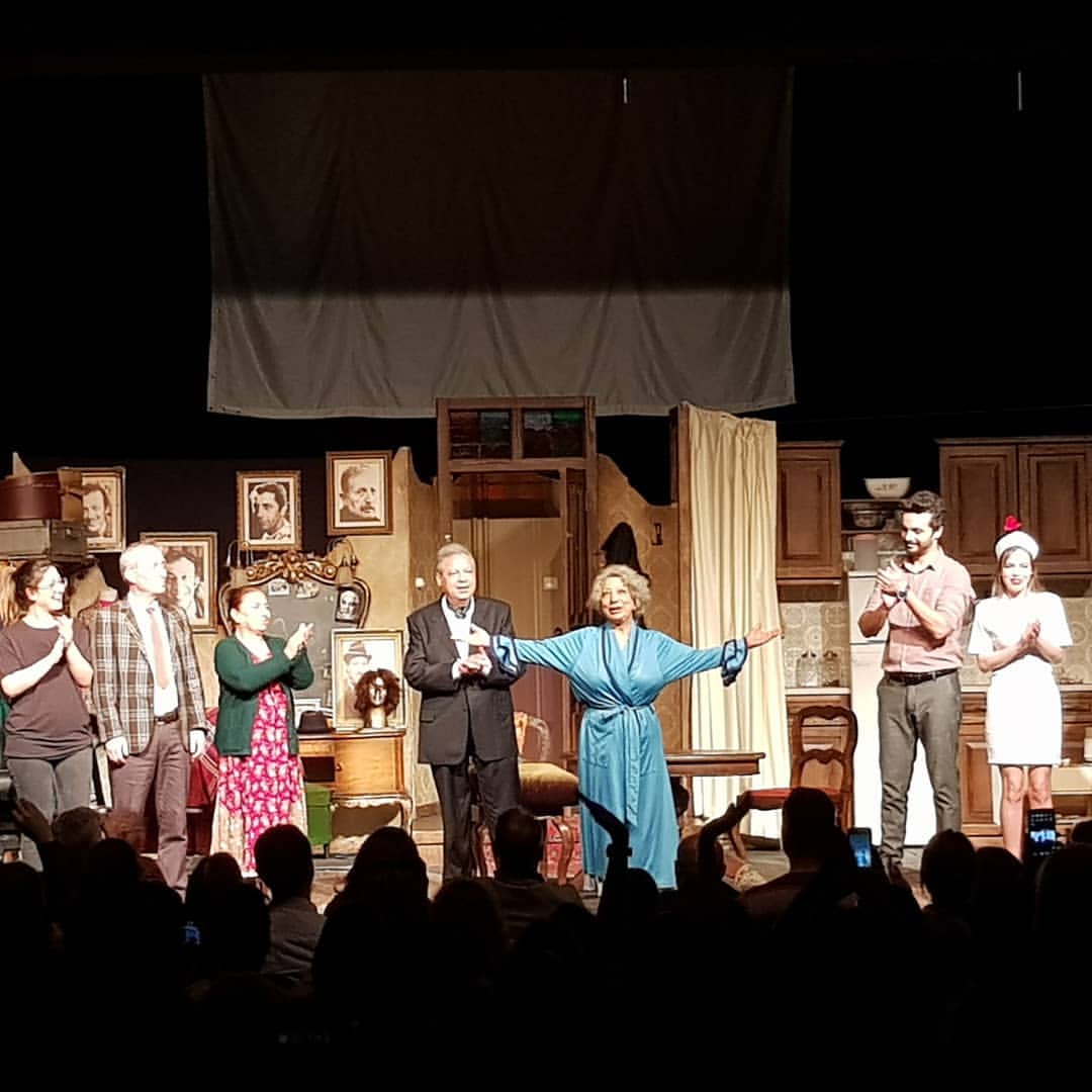 merve_akaydnfc's tweet photo. 🎭
#yaseminyalçıntiyatrosu #merveakaydin #hemşirehanım
Dünkü (15 Nisan) Ankara D.T. Şinasi Sahnesi 'nden📷 #VeePerde
@merveakaydn
MÜCEVHER NUR 💎 https://t.co/O2sI2Ay1OI