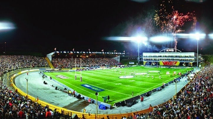 THE DERBY IS BACK 👊 Let's advertise the shit out of this game and get Odsal packed out and absolutely bouncing like it used to be. 
CAN NOT WAIT 😍 🖤💛❤