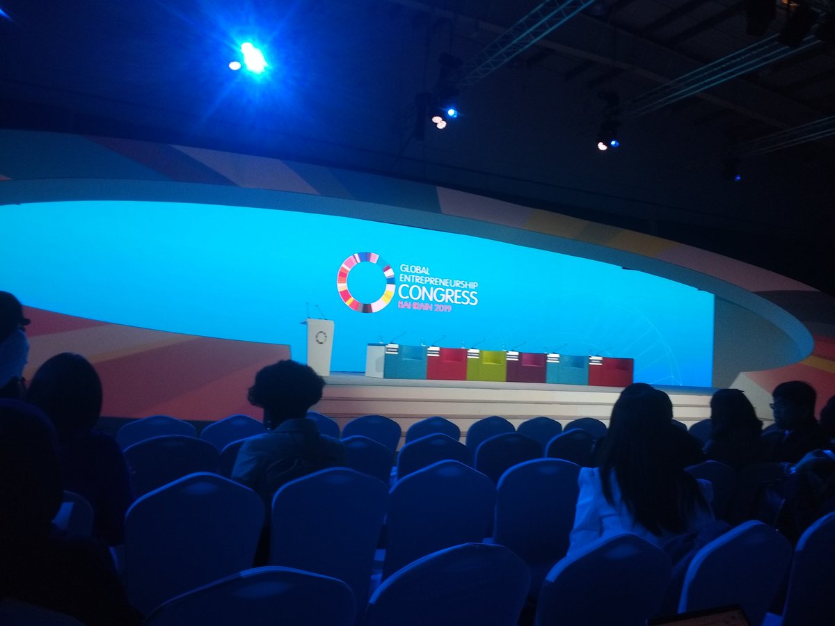 AlfonsMiralles's tweet photo. Starting Global Entrepreneurship Congress day 2 #Bahrain #GEC2019 #GECBahrain https://t.co/PzxCxRQhgs