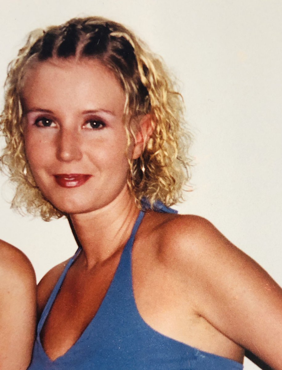 virtanen_katja's tweet photo. #MeInthe90s only photo find is a ”Livin’ la vida loca” photo from late 90s in Spain. Yep, a wannabe Britney Spears apparently 😂. Let us see your photos, @TraductTurkka, @aranchcaballero and @jessicarlondon! #WannabeWithTWB #TUpdate19 #LanguageMatters https://t.co/ONW2hgbMJC