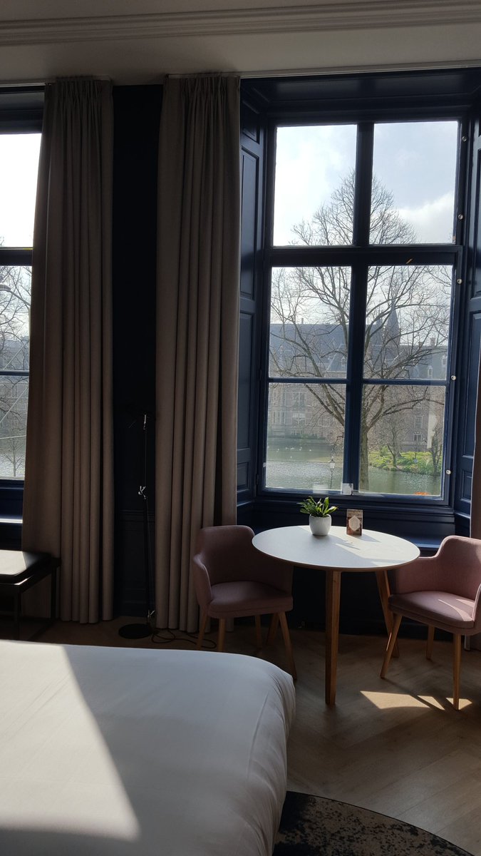 What a great view of the old parliament buildings in The Hague from newly opened hotel Staybridge suites. Amazing location and nice design. #thisisthehague #staybridgesuites