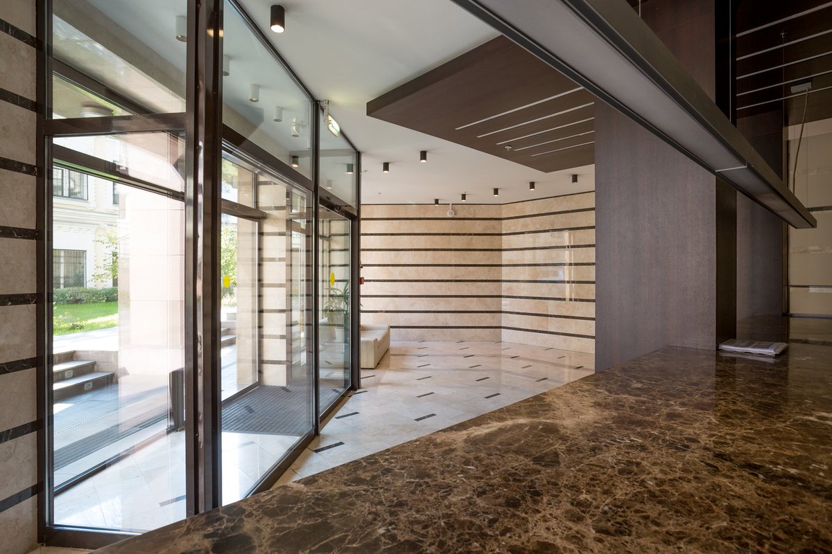 Flat_Co's tweet image. ЖК на Душинской от застройщика «Флэт и Ко» — это жилой комплекс бизнес-класса в районе Лефортово г. Москвы. К продаже доступны квартиры бизнес-класса с продуманными планировками, высокими потолками и современным инженерным оборудованием. Покупатели могут… t2p.pw/hFIuyMcdYh