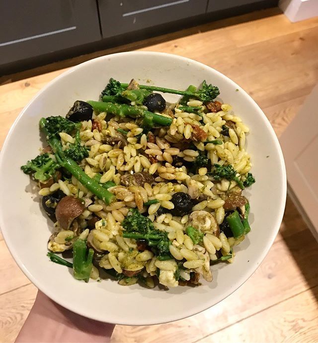 younghungry123's tweet photo. Been obsessed with orzo lately 😋 .
.
.
#food #love #foodporn #lovefood #eeeats #lovetoeat  #delicious #yummy #foodie #instafood #yum  #plantbased #ibsawareness #veganfood #dairyfree #foodisfeul #lowfodmap #guthealth #healthyeating https://t.co/DMERMvKy5T https://t.co/t3CfPRhIPM