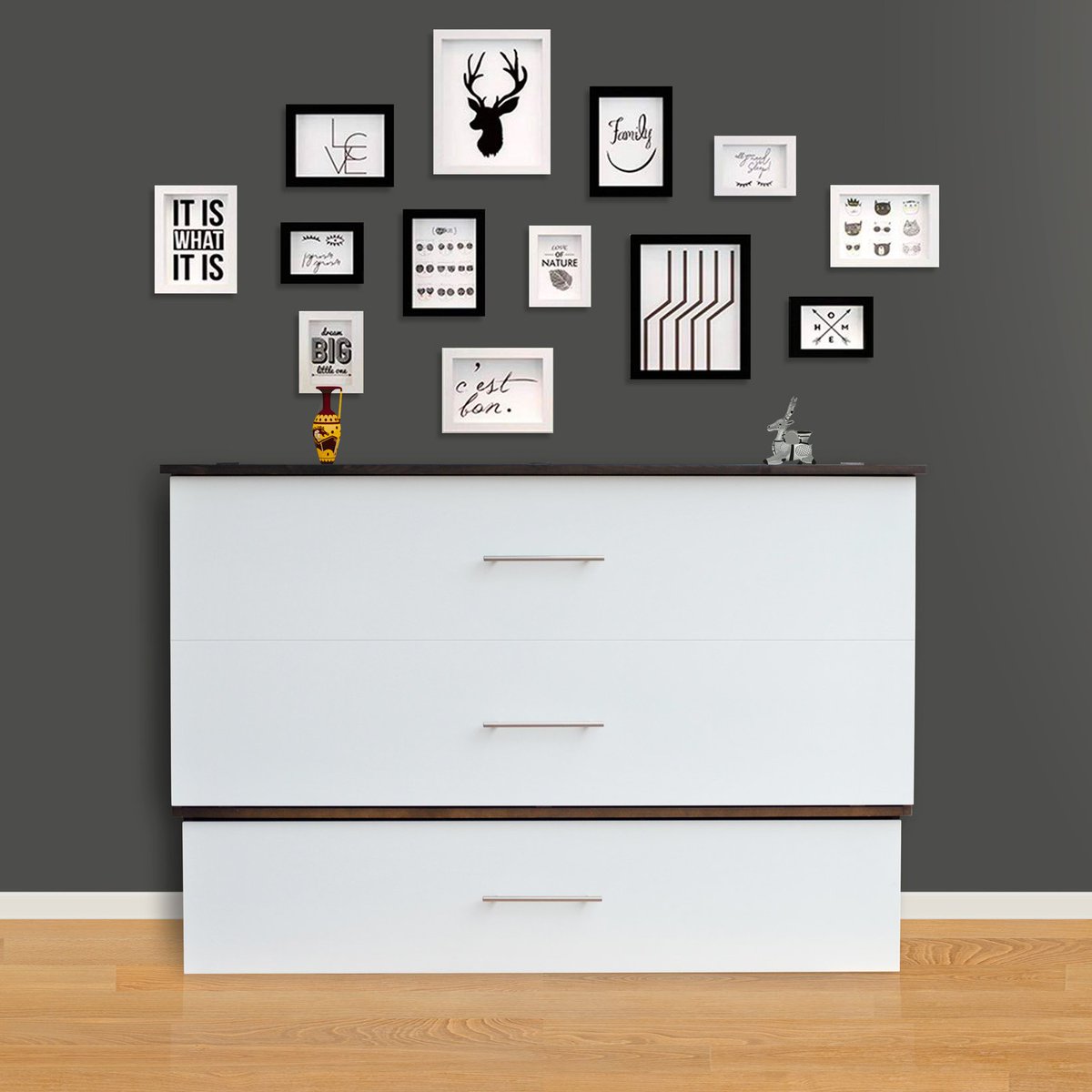 mododecom's tweet photo. With a cabinet bed, you no longer have to think about how to visually expand the space in the room. The #Murphy/bed chest has significant profit in saving the useful area of the bedroom https://t.co/kzf3yvaHDy

#beds #home #murphybeds #cabinetbeds #bedchest #interior #design https://t.co/b6VUsw3uAH