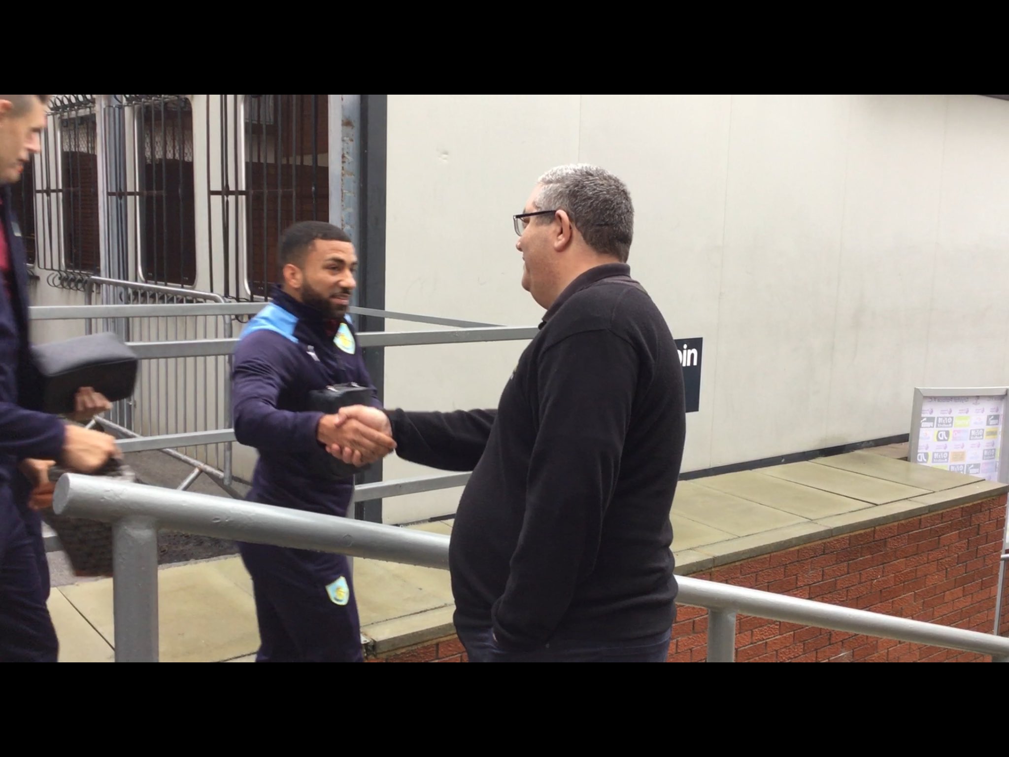 Happy 32nd Birthday to winger Aaron Lennon, have a great day my friend 