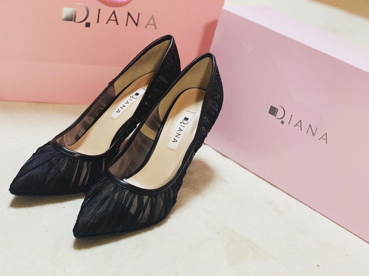 ダイアナパンプス