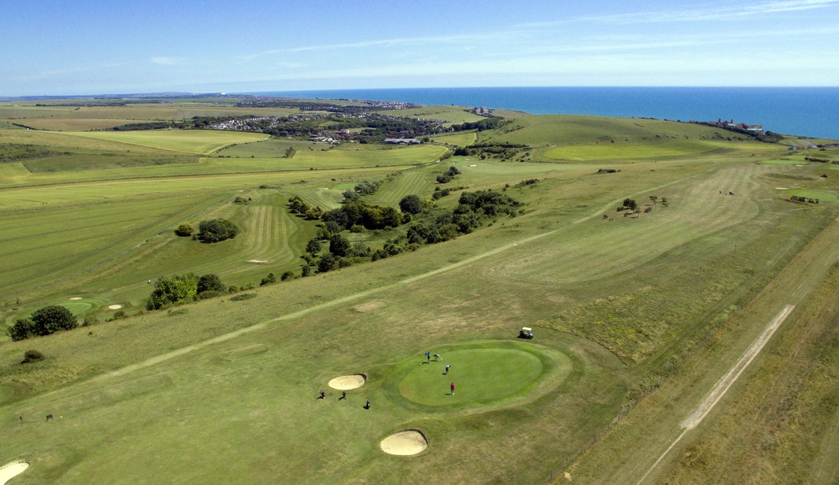 PlayMore_Golf's tweet image. Can anyone #GuessTheCourse? 😍 #PlayMoreGolf