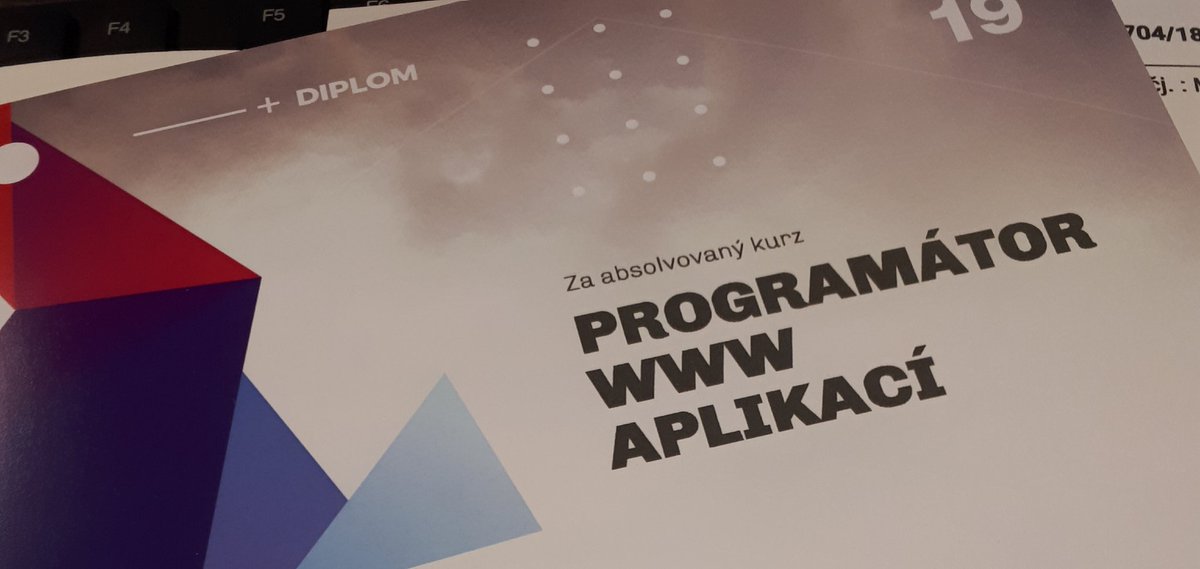 tjelito's tweet photo. Tak prý jsem oficialně rekvalifikovanej programátor. No, nevim. #itjelito #coTedStim https://t.co/8v6GS0f3eT