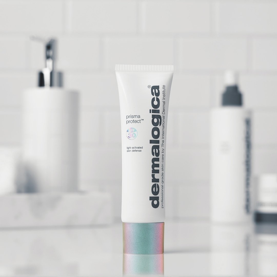 RT to WIN! Protecting your skin daily is so important. We're giving away 3 Dermalogica Prisma Protect today, so if SPF isn't in your regime make sure you enter!