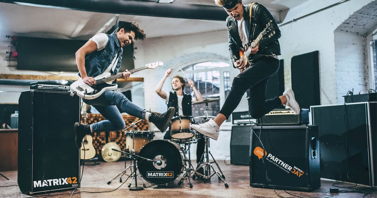 Matrix42_global's tweet photo. #WePlayForTheFans lassen Sie uns gemeinsam weitere Hits kreieren! Melden Sie sich jetzt zum Matrix42_de Partner Day 2019 an: https://t.co/yiz8tXGyuI #BePartOfTheCommunity #FeelTheMx42Beat #SimplifyDigitalWork https://t.co/i1CfI0zUMe