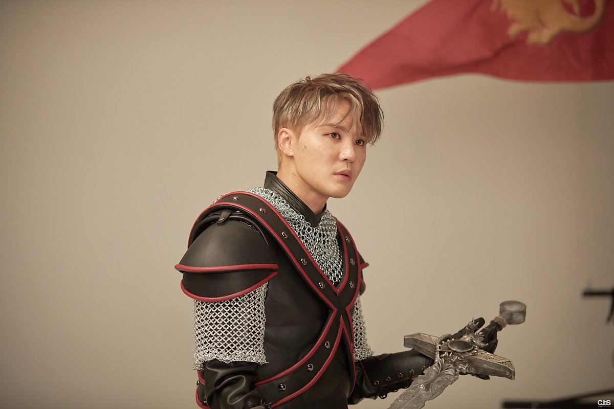 XIAinfo's tweet photo. [사진] #김준수 역대급 뮤캐의 탄생 예고! 뮤지컬 '엑스칼리버' 포스터 촬영 Behind  (출처 : 씨제스 | 네이버 포스트) https://t.co/pQZqxprzIC
#김준수 #XIA #XIA준수 #시아준수 #JUNSU #XIAJUNSU #ジュンス #金俊秀 #샤아더 #샤더왕 #엑스칼리버 https://t.co/YYSPQU18VC