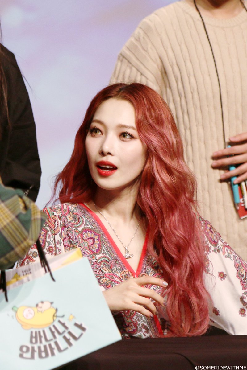 someridewithme's tweet image. 190414 KARD 팬싸
#KARD #카드 #BombBomb #밤밤
#전지우 #JIWOO
#전소민 #SOMIN