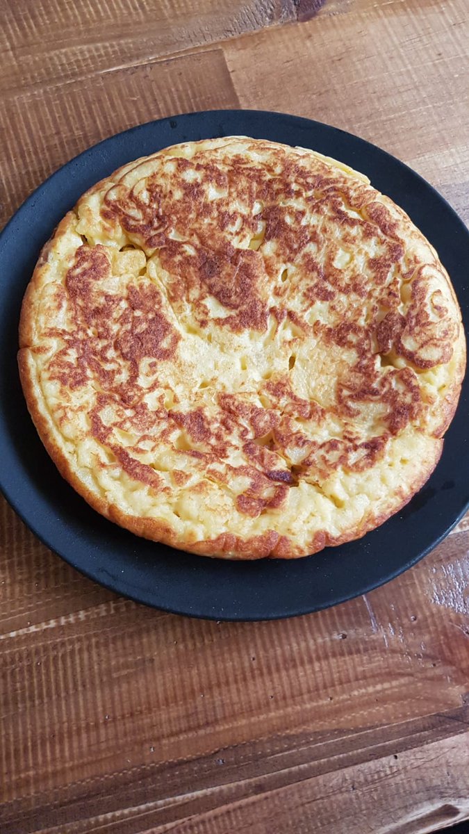 Mañana con mucho movimiento en nuestro Hub!!! Preparando la grabación para <a href="/cuatro/">Cuatro</a> que entrevistará a <a href="/cayebelso/">Cayetano Belso</a> CEO de <a href="/koroko_es/">Koroko</a> #huevosdesabores