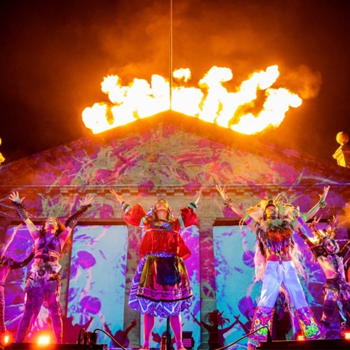 instalia_eu's tweet photo. @ChristieDigital otorga impacto visual al #festivaldeluz de Guadalajara @GDLuzFestival 2019.⭐️ Entra https://t.co/MeKWMiDSWx 👈
#ProyectorAudiovisualChristie #VideoMapping #LáserShow #GDLuz #VisualSolutions #VideoWall #DigitalProjection #LightsUp #MappingProjection #lightingPRO https://t.co/0blYfxNJqJ