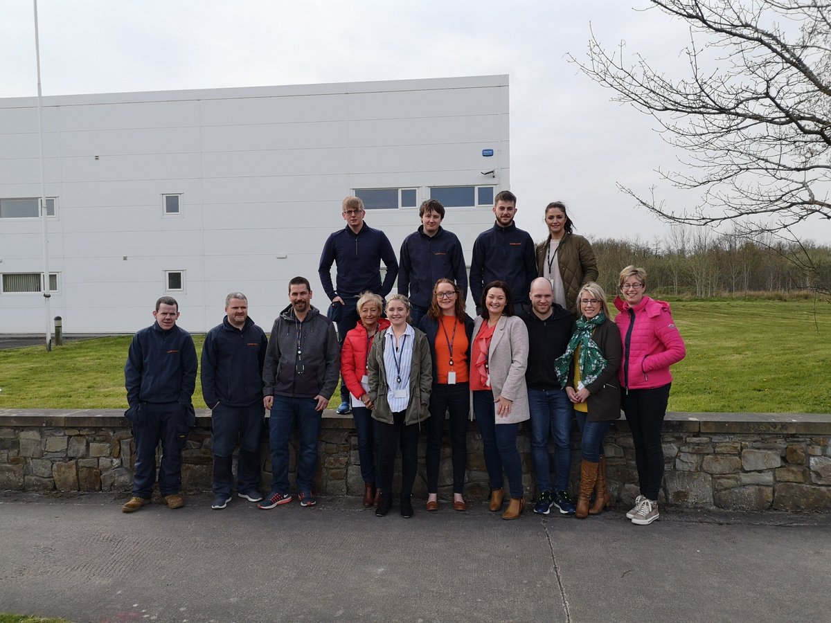 _LotusWorks's tweet image. To celebrate Ireland's National Workplace Wellbeing Day 2019 LotusWorkers took part in the lunchtime 'walk a mile' campaign on April 12th. Pictured below are LotusWorkers based around the country taking part in the initiative.
#WorkWell19 #WorkplaceWellbeingDay