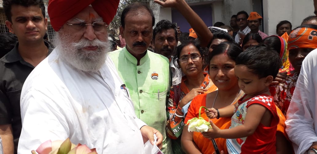 AhluwaliaOffice's tweet image. पिछले पाँच साल ये प्रयास रहा है की हमारी माँ और बहनो को हम कैसे एक बेहतर जीवन दें । आपके आशीर्वाद से ये प्रयास अगले पाँच साल भी जारी रहेंगे ।
@narendramodi @BJP4India 
#ModiHaiTohMumkinHai 
#ModiForNewIndia