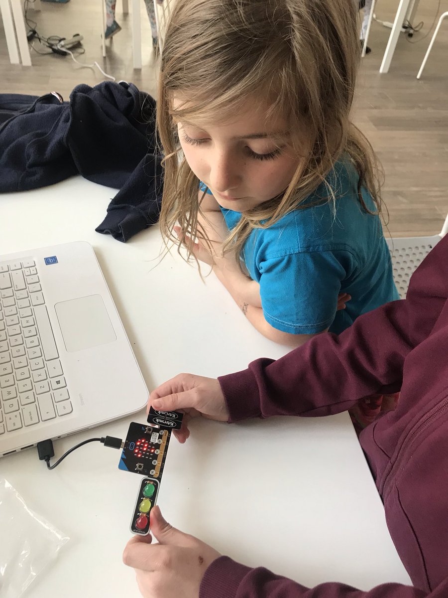 Our Junior STEM Day was a great success yesterday. We designed, built shelters, coded traffic lights and used a range of skills! Thanks to Gemma <a href="/REECEgroup/">Reece Group</a> <a href="/Ri_Science/">Royal Institution (now on Bluesky)</a> <a href="/emgarrick21/">Emma Garrick</a> <a href="/mighty_futures/">Mighty Futures</a> #stem #halfterm #sdg11