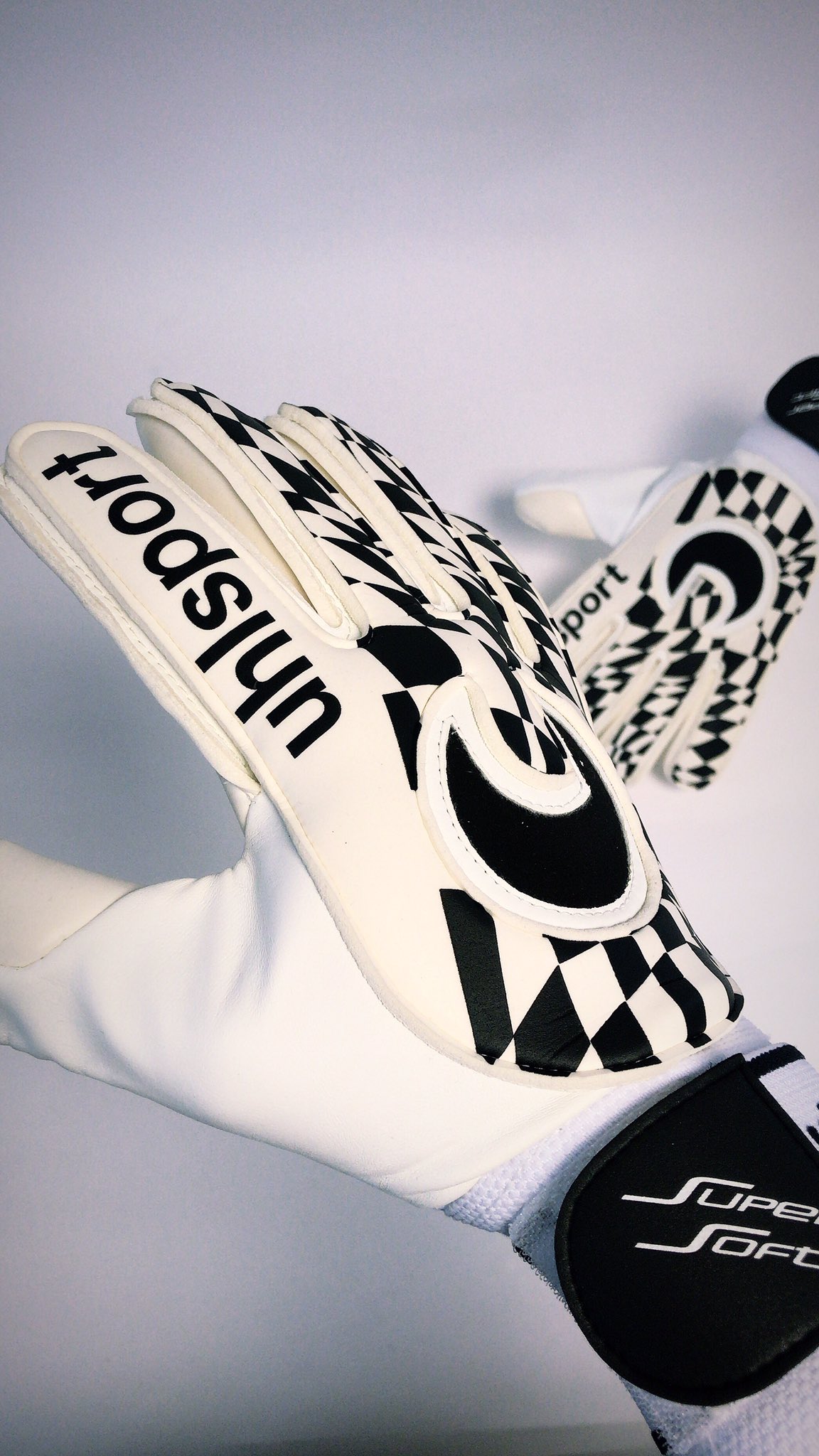uhlsport retro gloves