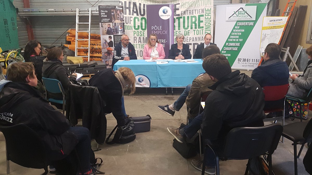 FTravail_CVL's tweet photo. Présentation par @vcoppensmenager de l'enquête Besoins en main d'oeuvre 2009 de la région #CentreValDeLoire à la presse dans l'entreprise #Vitet couverture, en présence de Mme Meriau, présidente de la @FFBatiment du #Loiret #BMO2019 https://t.co/GEMopRpZ0L