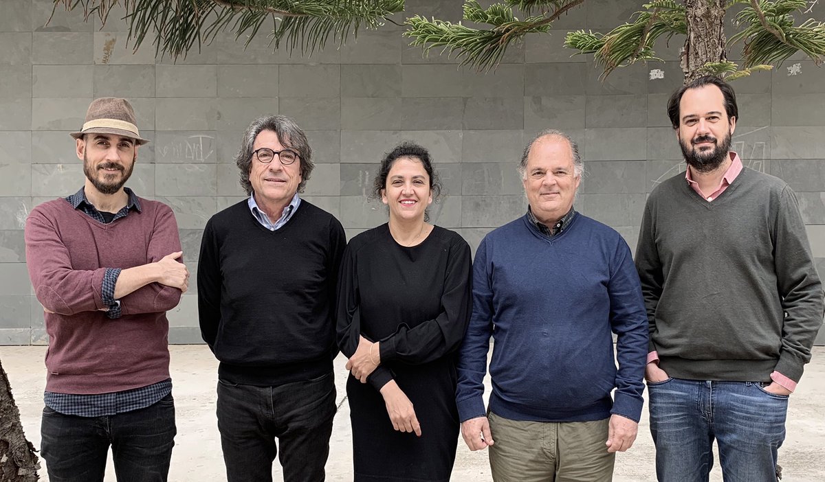 MapeiSpain's tweet photo. 🔵 Artículo de #CarlesOliver #AntonioMartín #XimMoyá #AlfonsoReina #MariaAntòniaGarcias, ganadores del segundo premio del #PremioMapei 2018 https://t.co/0qbONlmgo0 por el proyecto #LifeReusingPosidonia por el Bloque de 14 #viviendas de protección pública #alquiler en #Formentera https://t.co/Gj5E1a8pLL