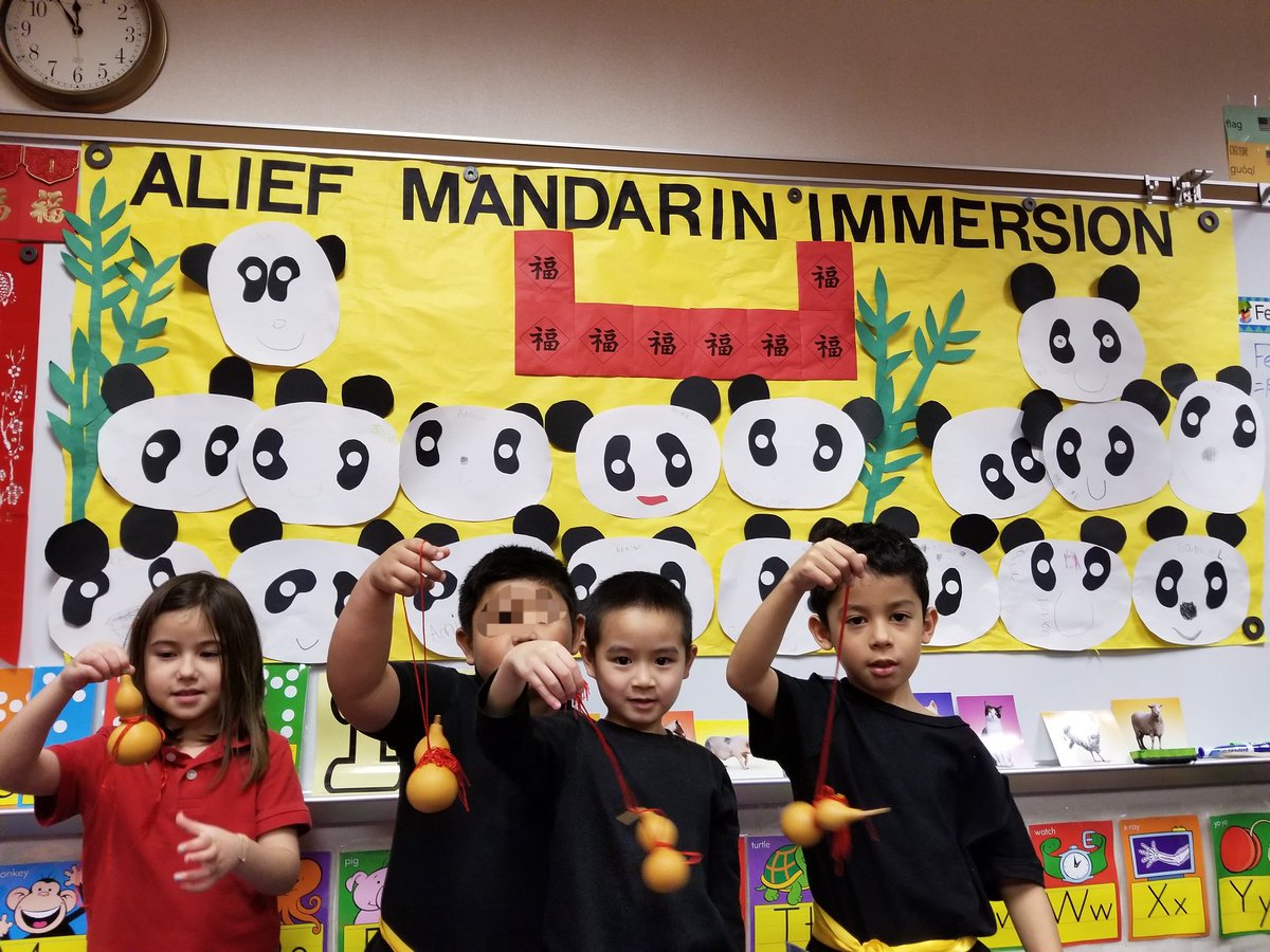 PetroskyPirates's tweet photo. Our Mandarin Immersion Program has really set sail! #ALTILTApr19 #educatingPiratesinMandarin @aliefisd #aliefmission https://t.co/Dg60icGbVO