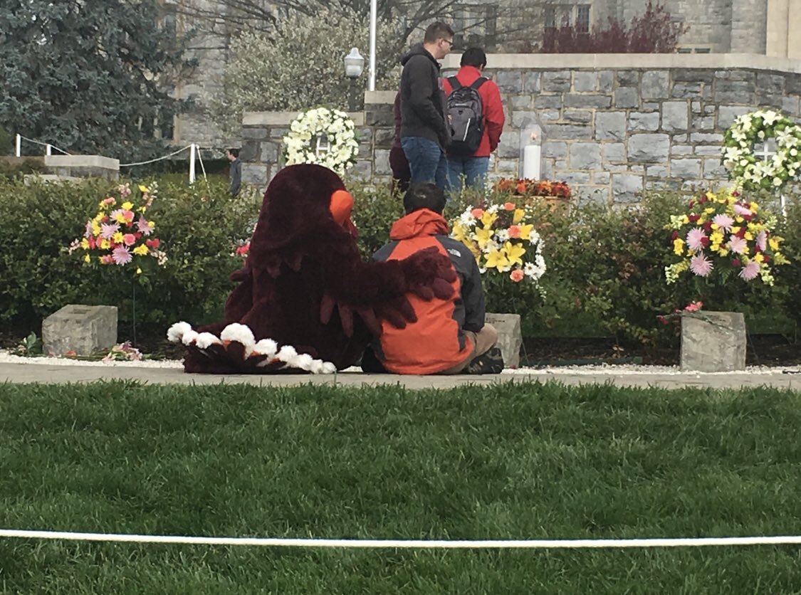 HokieBarek's tweet image. ❤️❤️❤️