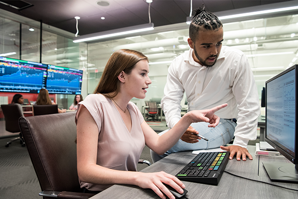 UWBusiness's tweet image. For Justice Hadley (BBA ’20), @UWSummer gave her the opportunity to balance her course schedule and study abroad in Paris.

“Summer Term definitely helped me accomplish my goals. Getting that 3-credit class in last summer helps me stay on track,” she says: bit.ly/2IB2XVy