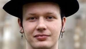 Familiares, amigos de Ola Bini y organizaciones de Software Libre  realizarán una rueda de prensa sobre la detención del joven activista, acusado por el gobierno o de <a href="/Lenin/">Lenín Moreno</a> de supuestas actividades de filtración

Estaremos transmitiendo toda la rueda de prensa 
#OlaBini