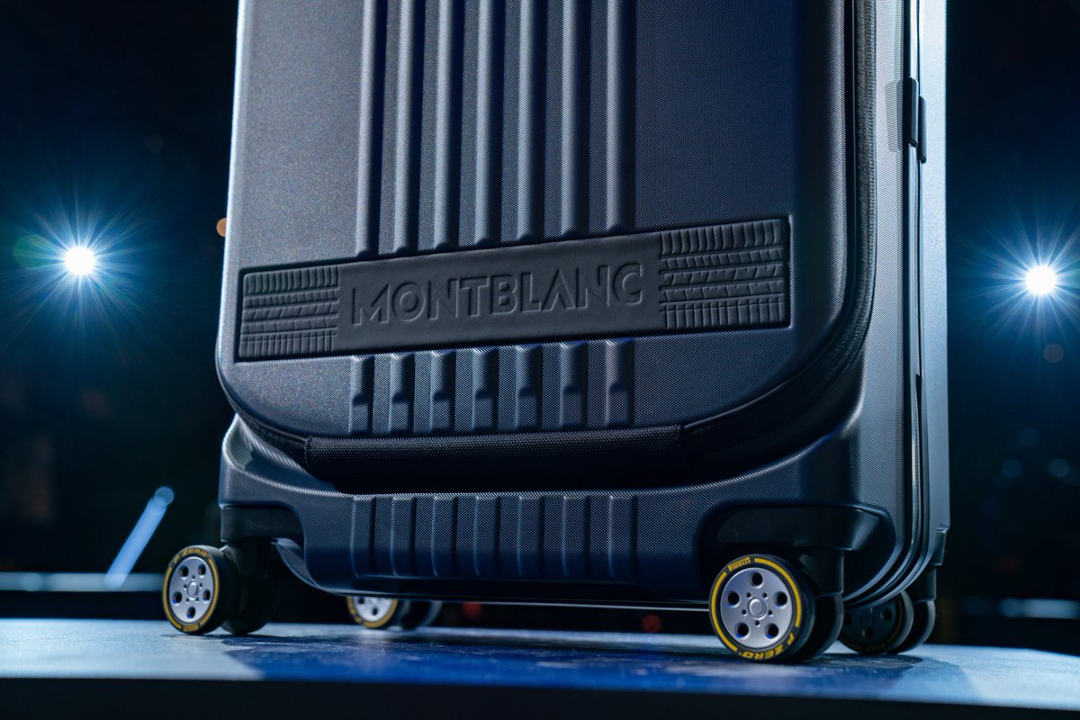PirelliDesign's tweet image. Design, Performance, Mobility. @montblanc_world x @Pirelli. #MontblancxPirelli 
Discover the  new collection for travellers. bit.ly/MontblancxPire…