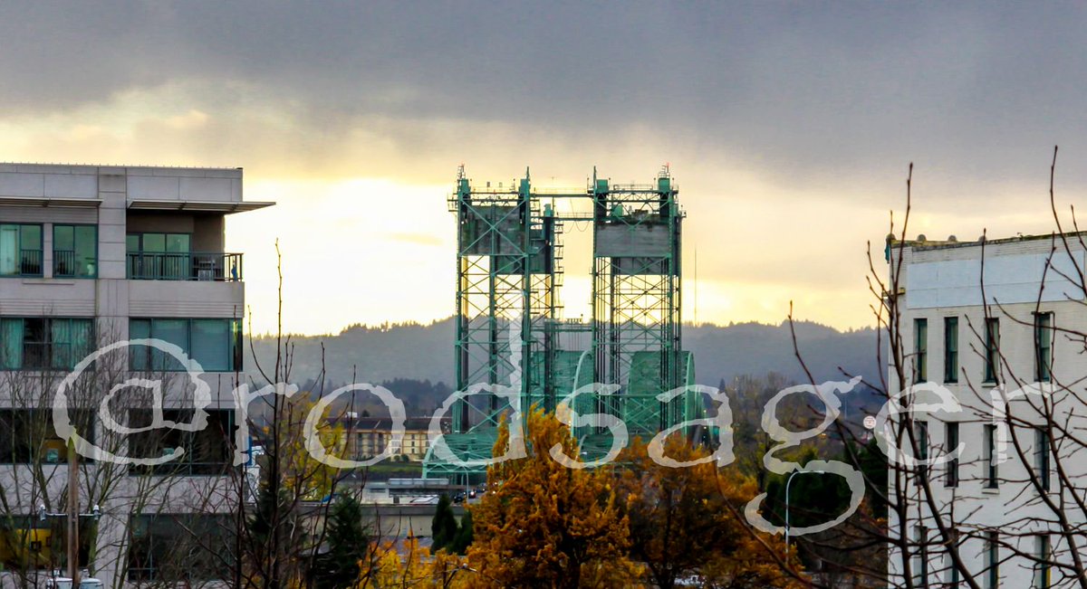 rodsager's tweet image. random pic... #VancouverUSA #InterstateBridge