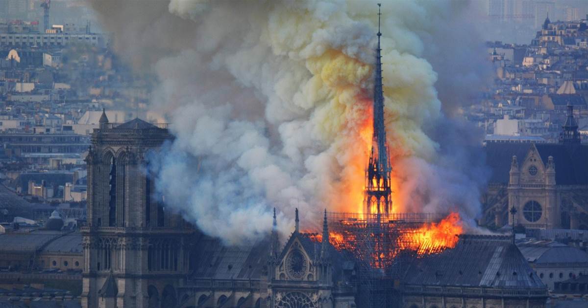 Rebuild Penn Station enthusiastically supports the effort, announced by <a href="/EmmanuelMacron/">Emmanuel Macron</a>, to reconstruct Notre Dame. The reconstruction ought to be done as faithfully as possible to what was destroyed. The skills and craftmanship to do so still exist. rebuildpennstation.org/rebuild-penn-s…
