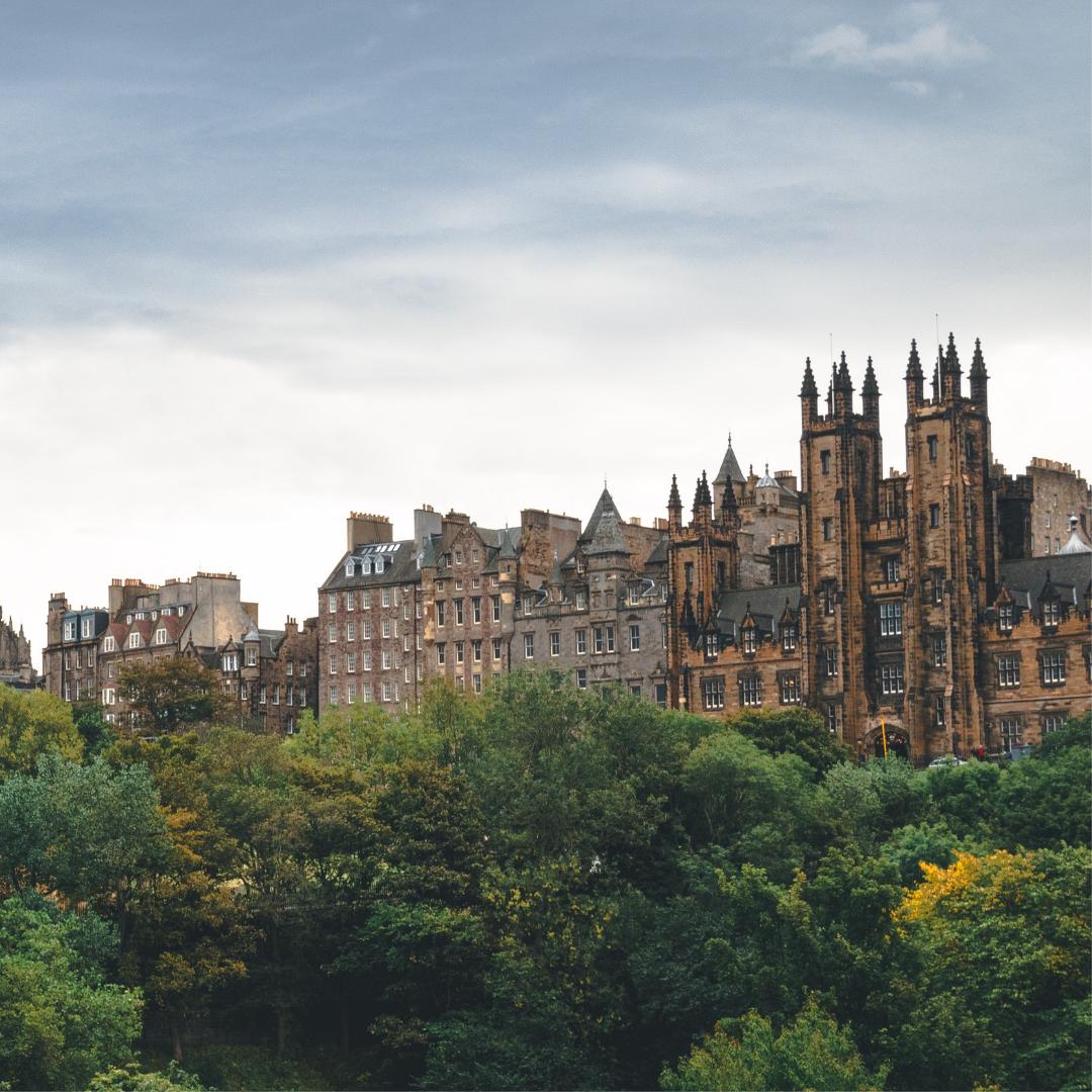 EdinburghCollec's tweet image. #Easter is only around the corner and #Edinburgh is calling you! There is lots of free Easter fun to be had across the city. See our latest blog post covering our top 10 things to do in Edinburgh this Easter! Read here: bit.do/EasterEdi

#VisitScotland #ThisisEdinburgh