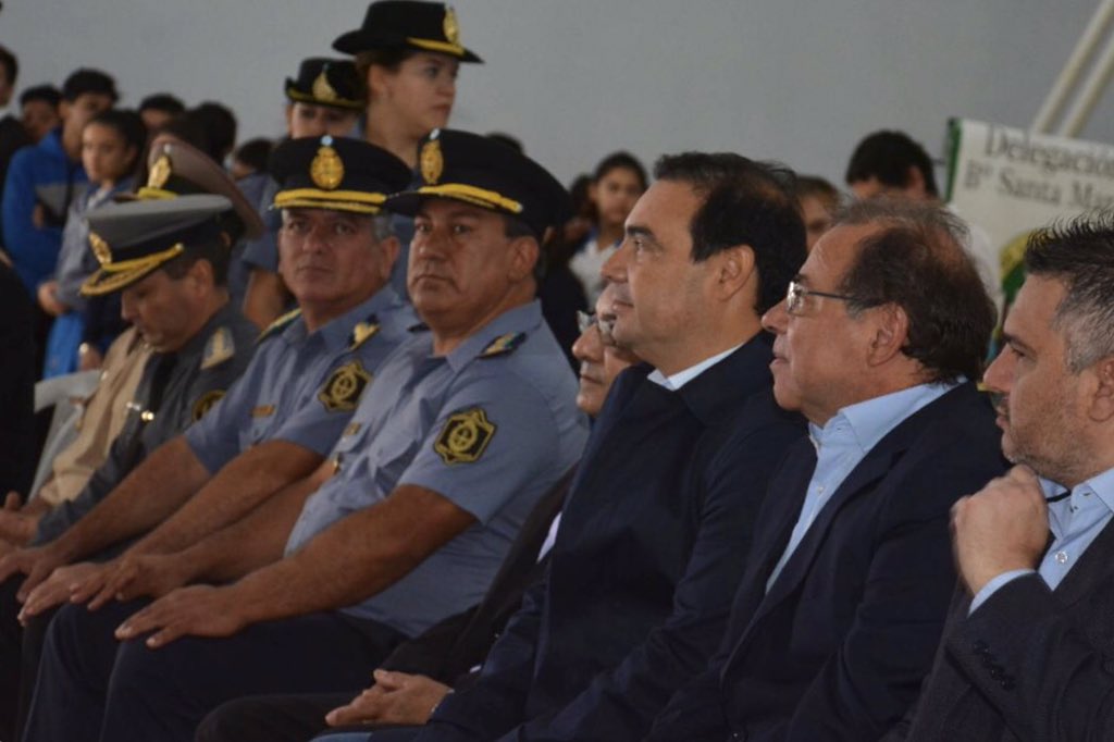 tassanoeduardo's tweet image. Con @gustavovaldesok inauguramos el nuevo SUM Deportivo Asociación 9 de Julio y Tropa de la Policía de Corrientes en el barrio #Codepro, una obra necesaria para nuestros efectivos y un nuevo espacio para la práctica de deportes de los vecinos.