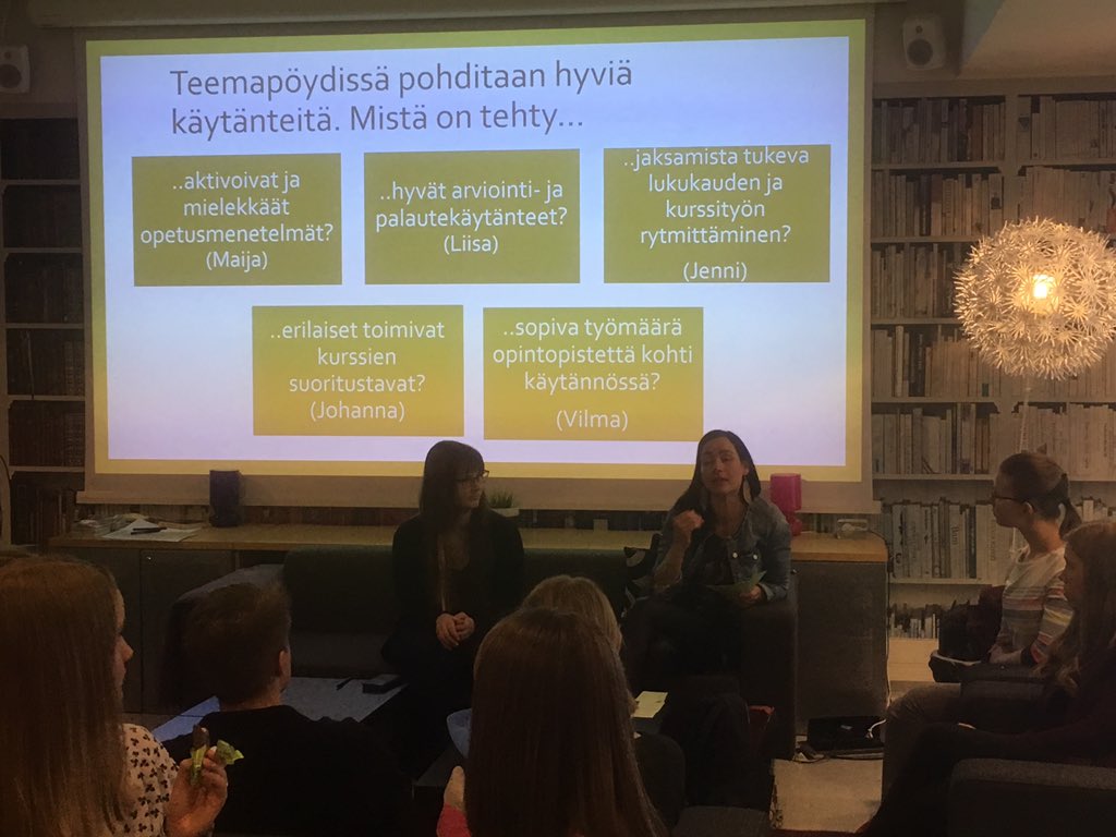 JVaattovaara's tweet image. Tänään saatiin mahtavasti evästyksiä @ITC_TampereUni suomen opintosuunnan kehittämiseksi #learningcafe työskentelyn kautta. Kohti uutta tutkinto-ohjelmaa yhteisin intressein ❤️Kiitos opettajille ja runsaslukuisalle opiskelijajoukolle!