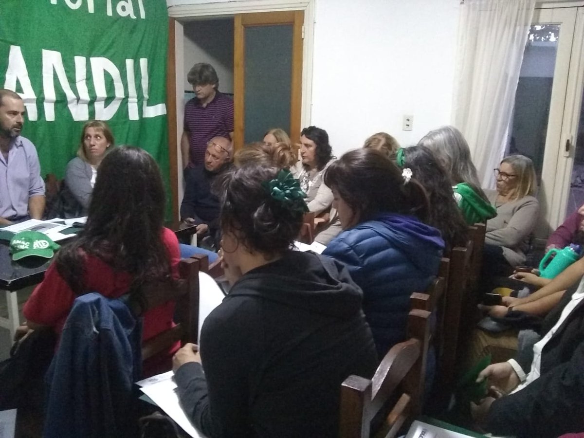 ATEBuenosAires's tweet photo. Las seccionales de #ATE Tandil, Ayacucho, Partido de La Costa, San Isidro y Trenque Lauquen realizaron en los últimos días sus asambleas donde aprobaron las memorias y balances de 2018 camino al Congreso Provincial de #ATE bonaerense https://t.co/gFWBq4jghq