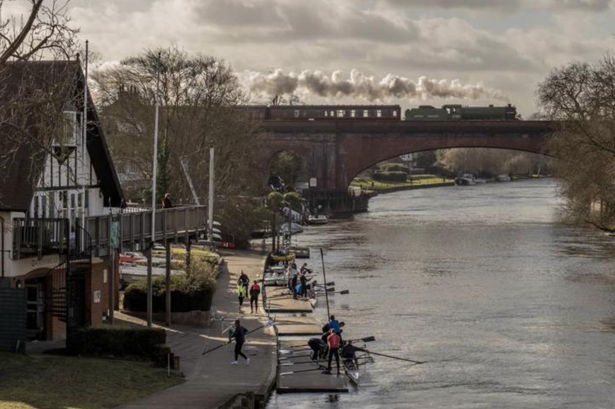From Waterloo to Windsor. All aboard The Royal Windsor Steam Express - a new regular service for the summer months. Vintage Pullman coaches are pulled by Mayflower, an original British Rail engine built in 1948. ow.ly/fEsW50q4giT #HeritageIsGREAT
