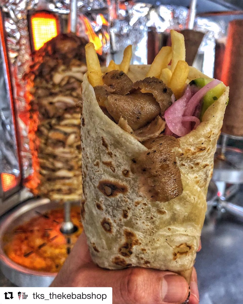 KebabDublin's tweet photo. #kebabporn #donerboner #lambtastic
#holyshish #donergasm #dublinkebabclub #kebabaholic #andadietcokepleasesoidontgetfat (May be eaten as part of a calorie controlled diet)
ππ»π₯ππ―ππ»ππ€€ https://t.co/ttkBJzJzZl