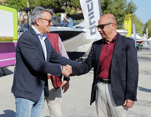 sea_weekend's tweet photo. 📸 Reportaje fotográfico de la II Edición Sea Weekend de Xàbia, la feria náutica ubicada en el Puerto Deportivo y Turístico Marina Nou Fontana. 

Esta Segunda edición consolida la feria náutica de Xàbia. 👏👏 

#seaweekend #javea #xabia #lanchas https://t.co/Q392RK7PlX