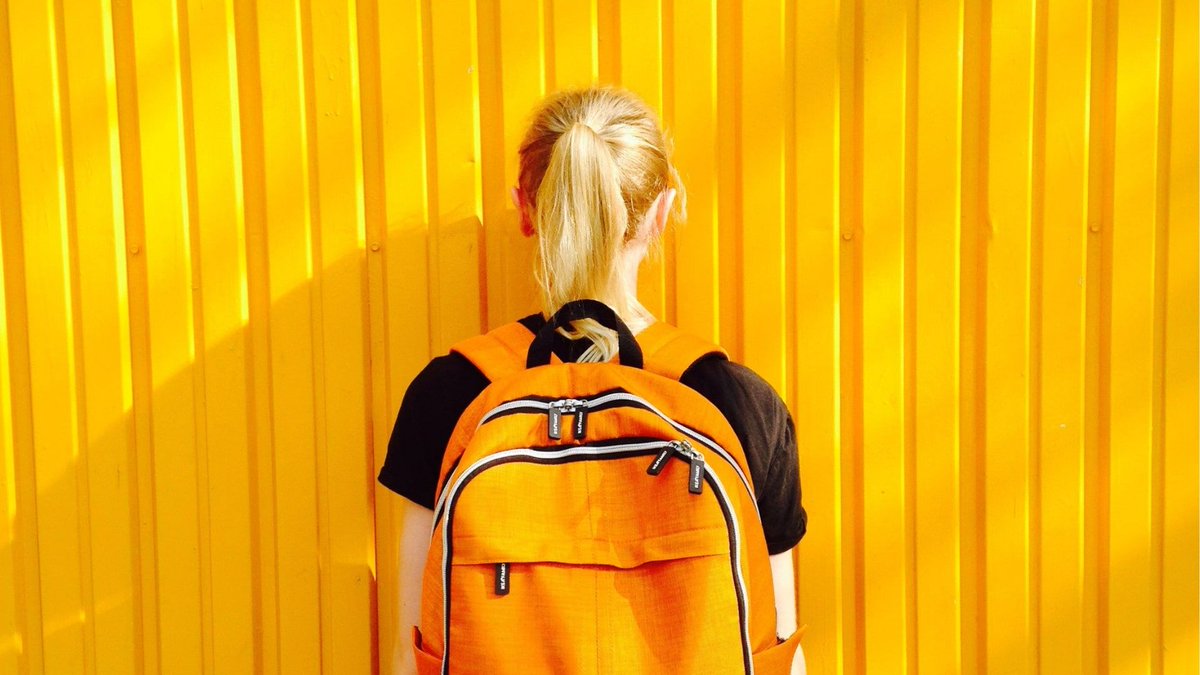 Webinars4you's tweet photo. What is student recruitment? https://t.co/SU6Y53svOh https://t.co/nRAC1Rh0jD