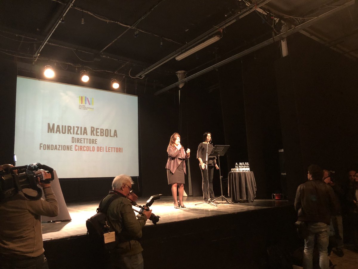 CircoloLettori's tweet photo. Parola a @m_rebola, direttore della Fondazione #CircoloLettori. Si parla di #LeggereDappertutto, le iniziative del Circolo rivolte al sociale, che portano i libri dove ce n’è più bisogno. 

#SalTo19 
@SalonedelLibro 🚀📚 https://t.co/7tu6VWL22h