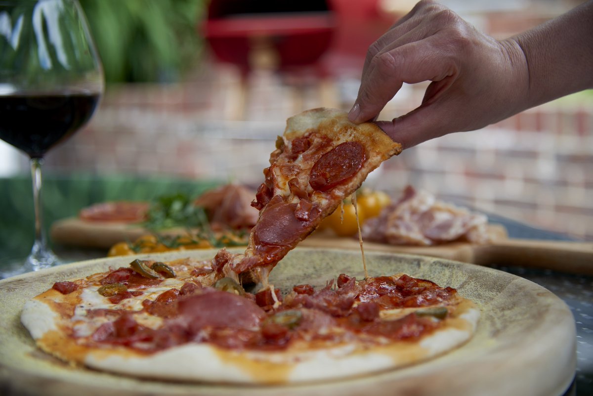 The_Firepod's tweet photo. Tuesdays are always better with pizza #thefirepod #pizzaoven #pizza https://t.co/cLNDJyFtAA