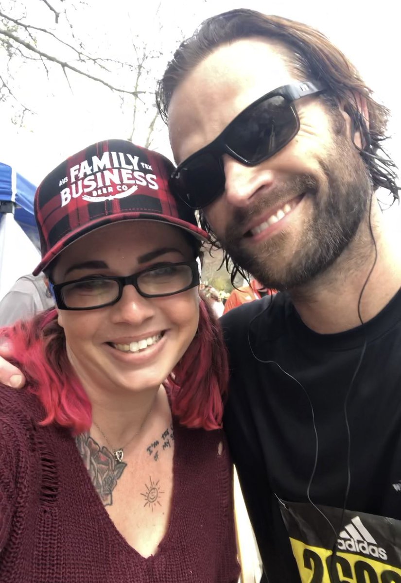 NerdAlertNews's tweet image. Genevieve and Jared Padalecki finish Boston Marathon raising over $30,000.
buff.ly/2VMUwKL #RunPadsRun @jarpad @realGpad #BostonMarathon #BostonMarathon2019 #Supernatural #SPNFamily