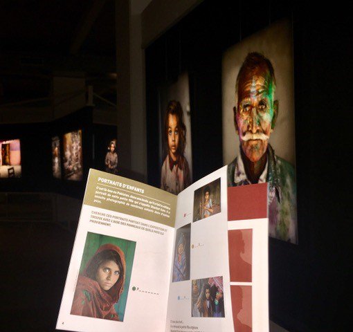 Demain, jour des #enfants ? Emmenez-les découvrir le Monde de Steve #McCurry à la #Sucrière : un livret dédié aux enfants est proposé par Little Beaux-#Arts ! Merci Judith Moreau et ses parrains/marraines : Jacques Chalvin et <a href="/SouadeBouchene/">Souade Bouchene</a>