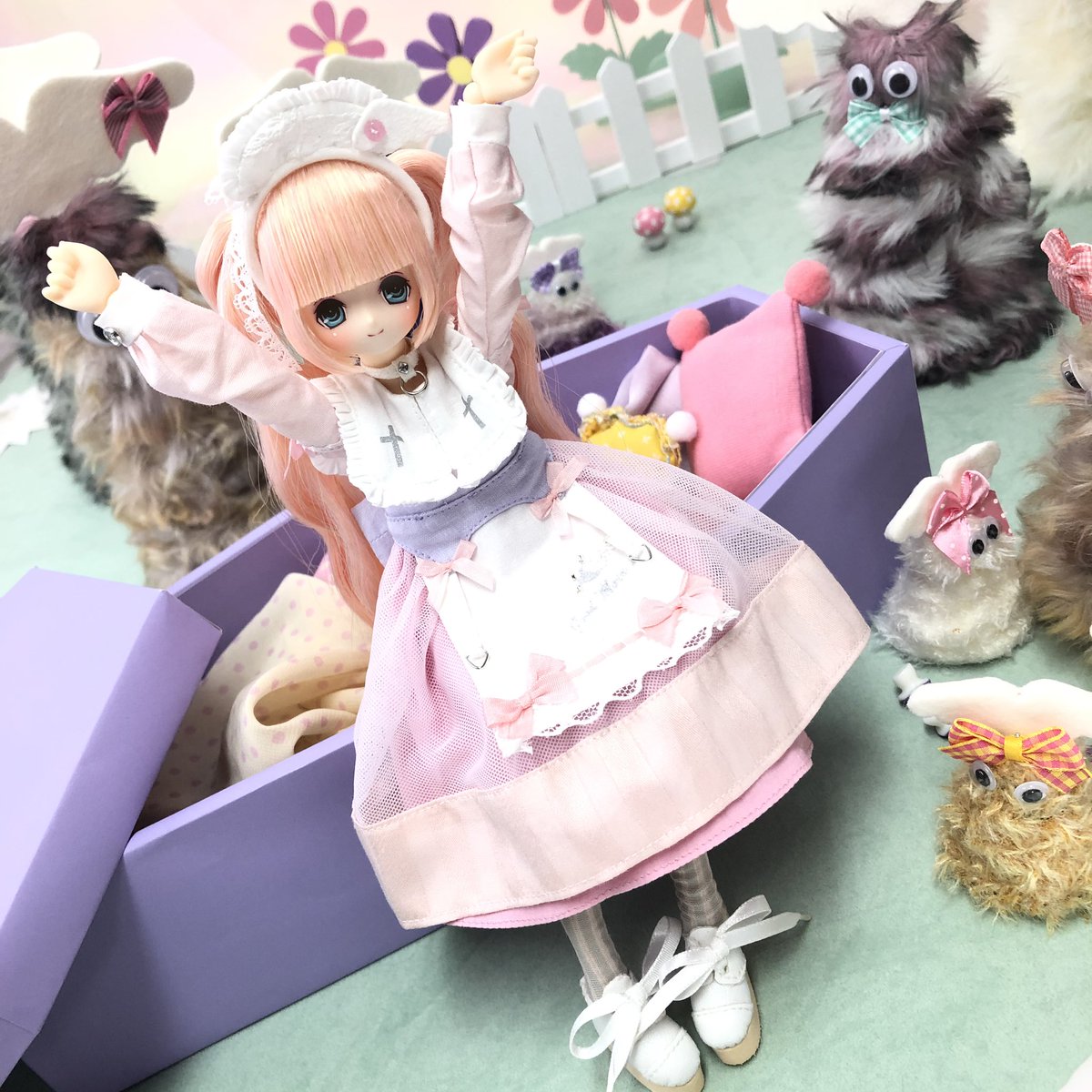 アゾンオリジナルドール企画部 公式 V Twitter えっくす きゅーと 棺桶のベッドからグッモーニンッ 先日キノコジュースせらの撮影をしました 今回も不思議なモンスターが友情出演しております 予約日は5月10日です お見逃しなく By茶子 Azonejp アゾンオリジナルドール企画部 公式 V Twitter えっくす きゅーと 棺桶のベッドからグッモーニンッ 先日キノコジュースせらの撮影をしました 今回も不思議なモンスターが友情出演しております 予約日は5月10日です お見逃しなく By茶子 Azonejp
