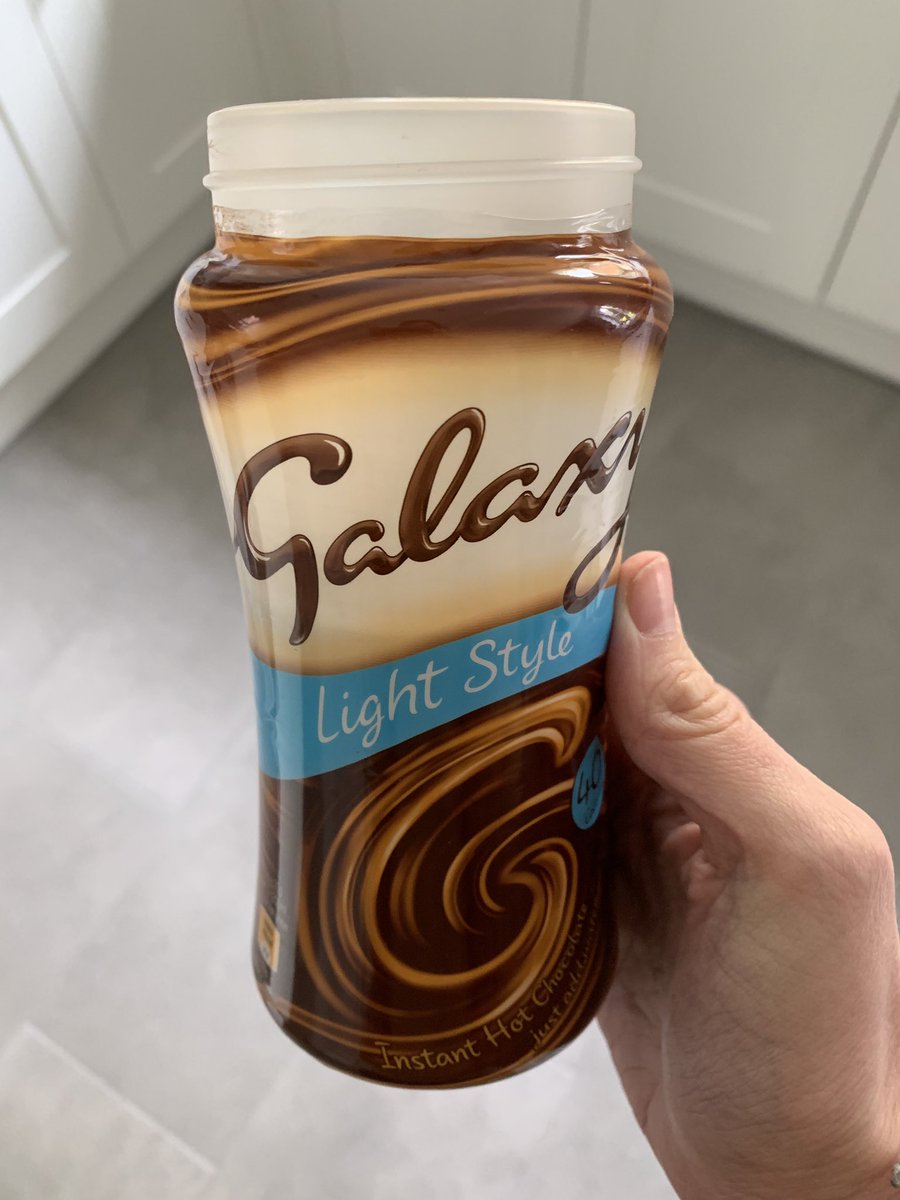 JulieH_Designer's tweet photo. @GalaxyChocolate not happy with your wasted packaging. Do you not care about plastic waste produced in the world. If you’re not looking at an alternative to plastics at least fill your products full, and not put them on the shelf half empty. Shame on you #saynotoplastic https://t.co/EbHOTc6UGp